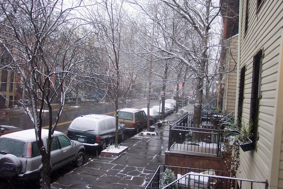 Brooklyn - Snow Dec 5th 2003.jpg