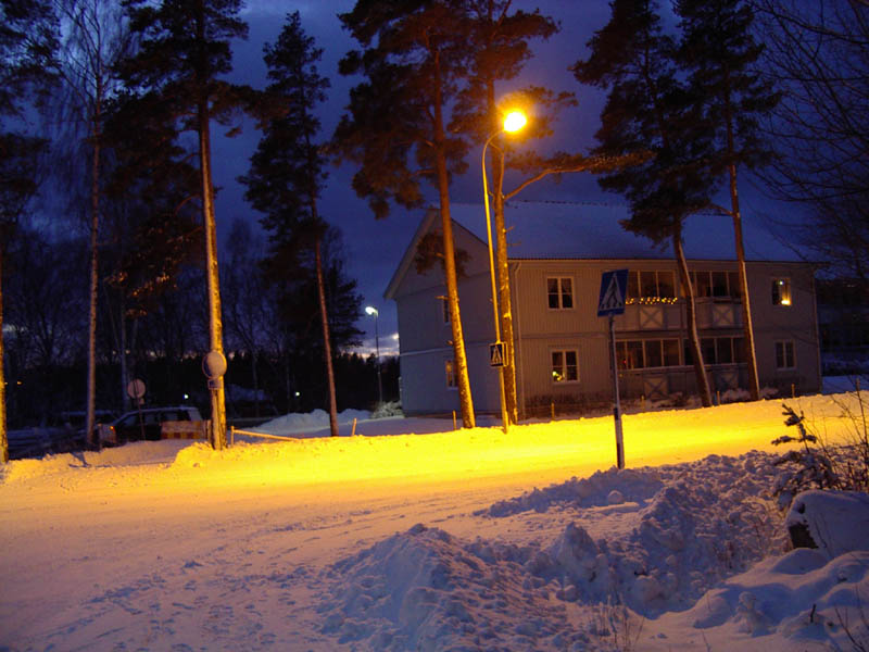 yellow_lamp.jpg